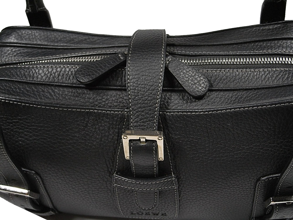 ALMOST NEW ! Loewe 310.79.028 Black Senda Shoulder bag-8140 ALMOST NEW ! Loewe 310.79.028 Black Senda Shoulder bag-8140