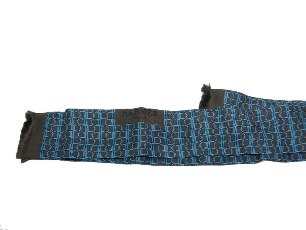 Hermes Silk Men's Scarf Tie in Modern Chain Design in Blue Color-24209 Hermes Silk Men's Scarf Tie in Modern Chain Design in Blue Color-24209