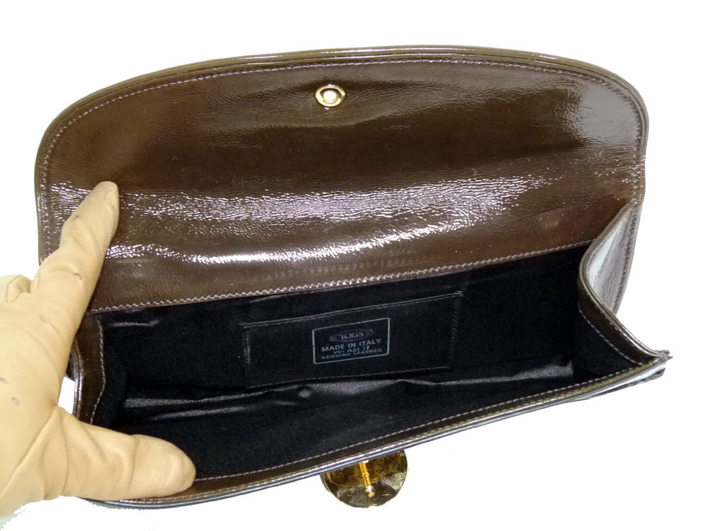 Tods Khaki Patent Clutch Gold Hardware-26369 Tods Khaki Patent Clutch Gold Hardware-26369