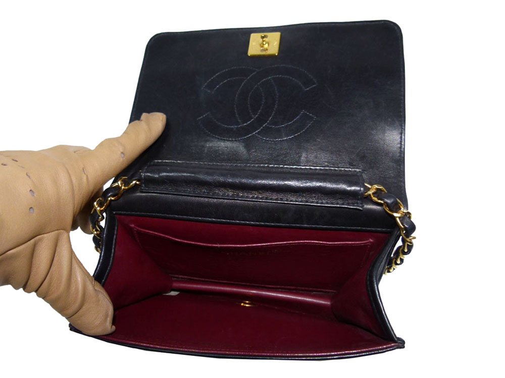 Chanel 3418473 Black Lambskin 7.5" Vintage Flap Classic Clutch / Sling in Gold Hardware-26904 Chanel 3418473 Black Lambskin 7.5" Vintage Flap Classic Clutch / Sling in Gold Hardware-26904