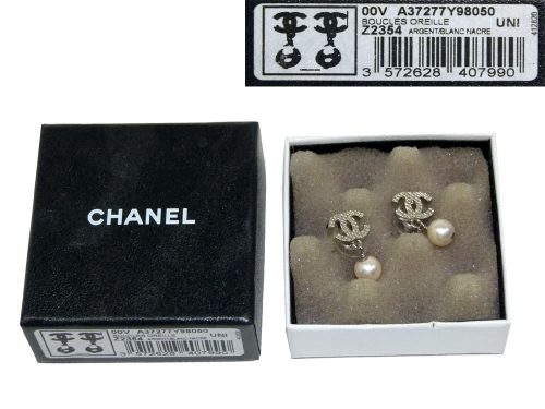 Chanel A37277Y98050 Double C with Pearl Earring-0