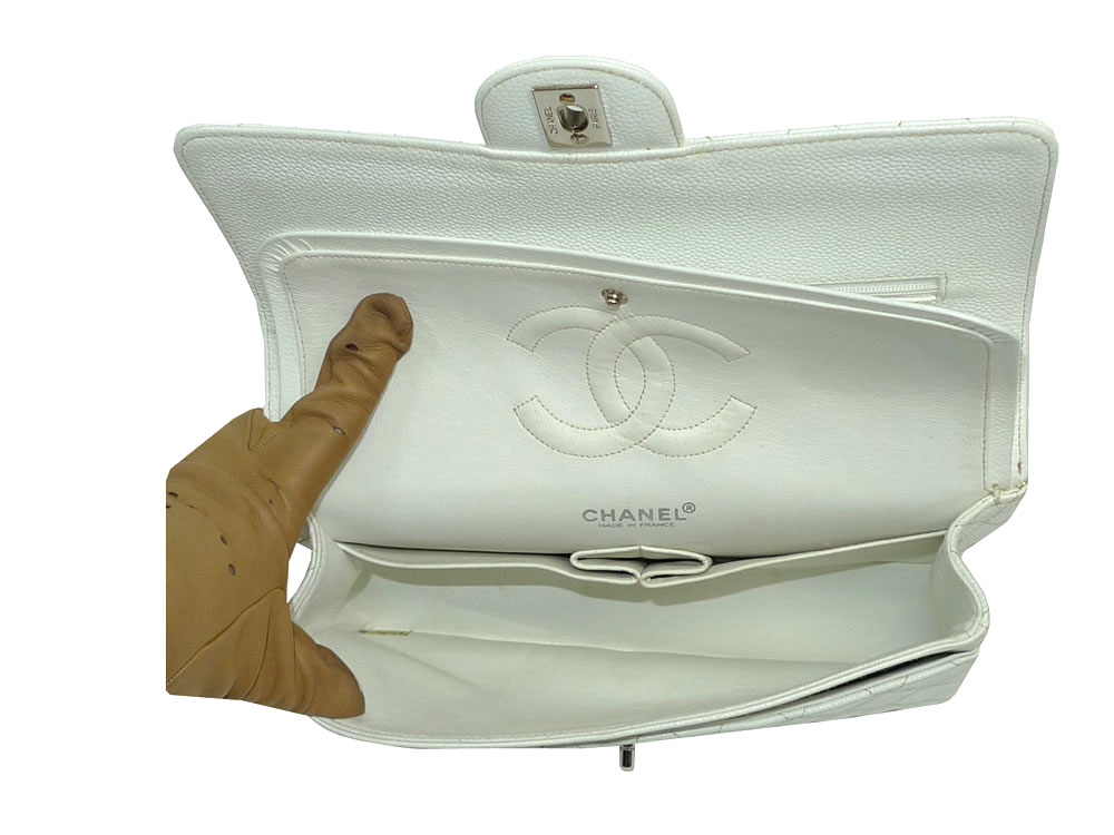 Chanel 6221472 White Caviar Stitching 10" Medium Classic Flap SHW-28850 Chanel 6221472 White Caviar Stitching 10" Medium Classic Flap SHW-28850