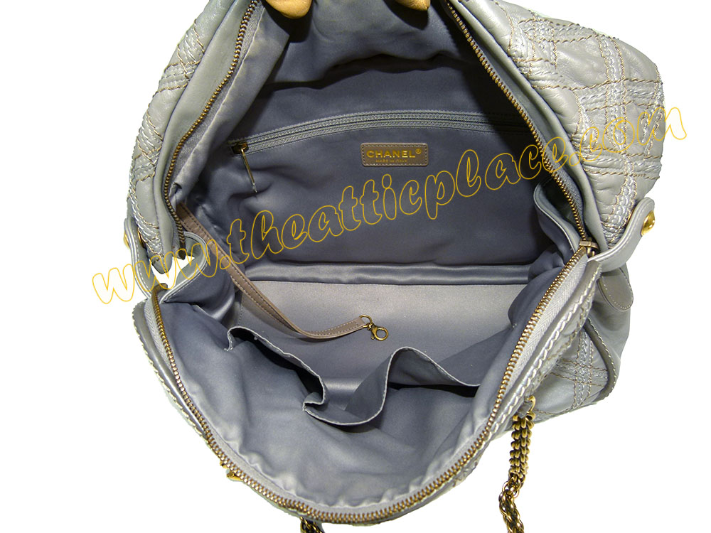 Chanel 14554767 Grey Distressed Leather Stitiching Zip-Top Boston Bag Mat Gold Hardware-34983 Chanel 14554767 Grey Distressed Leather Stitiching Zip-Top Boston Bag Mat Gold Hardware-34983