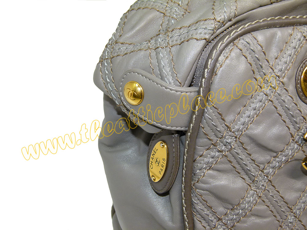 Chanel 14554767 Grey Distressed Leather Stitiching Zip-Top Boston Bag Mat Gold Hardware-34984 Chanel 14554767 Grey Distressed Leather Stitiching Zip-Top Boston Bag Mat Gold Hardware-34984