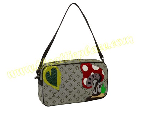 Louis Vuitton M92274 Mini Monogram Khaki Conte de Fees Pochette (AS0052)-0