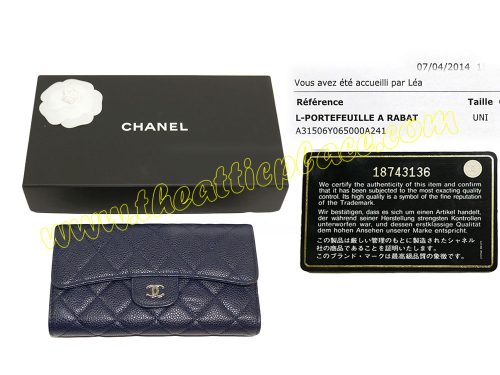 Chanel 18743136 Blue Caviar Classic CC Logo Wallet-0