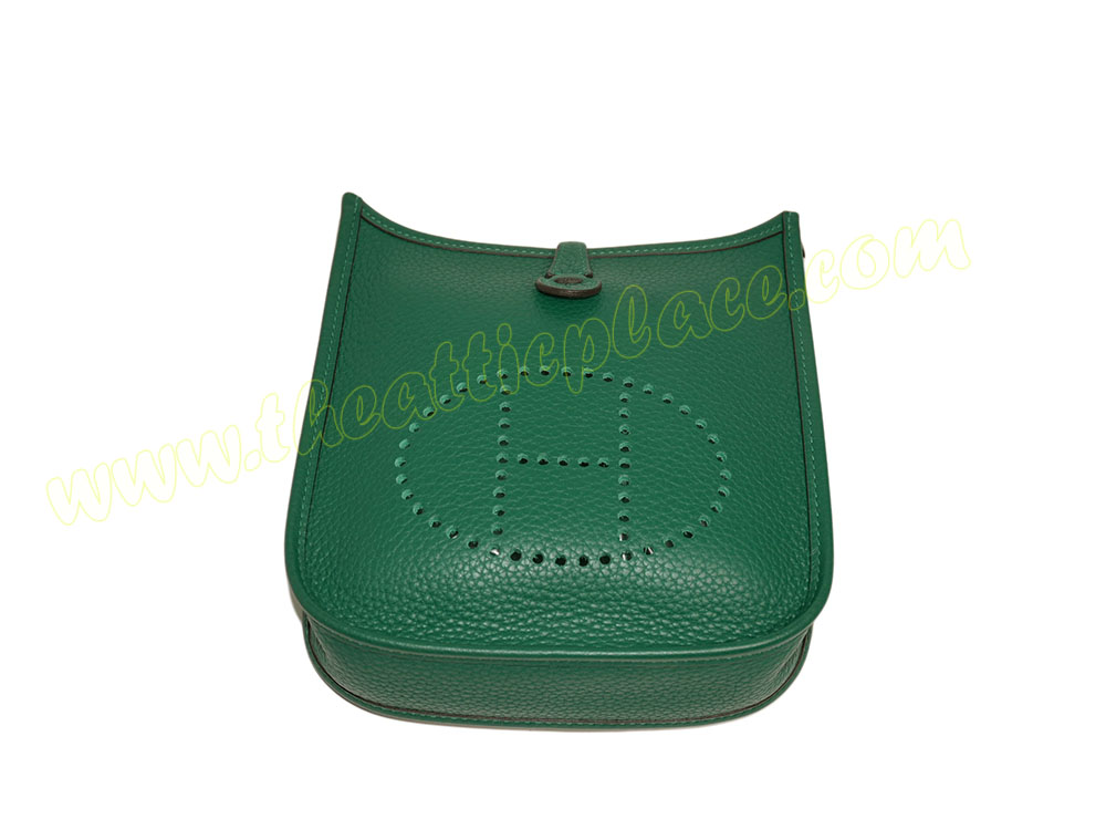 Hermes Evelyne 16cm TPM Clemence Malachite/ Malachite Bleu Izmir Messenger -38559 Hermes Evelyne 16cm TPM Clemence Malachite/ Malachite Bleu Izmir Messenger -38559