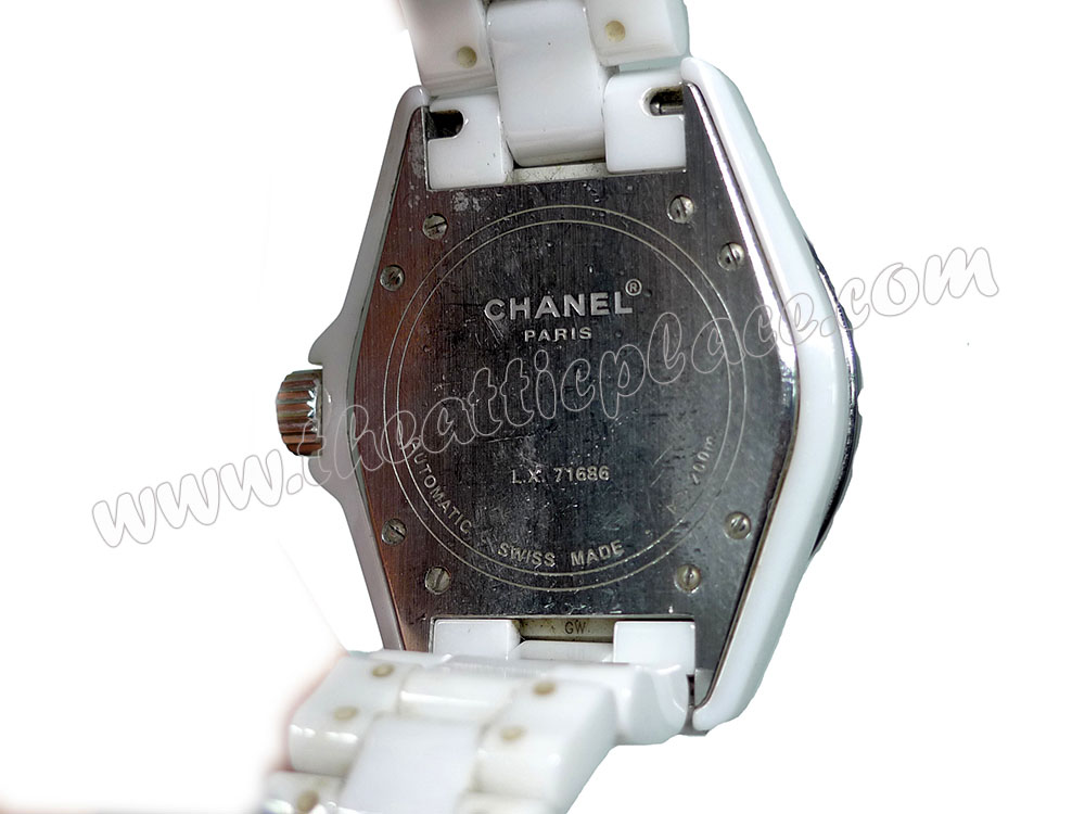 Chanel J12 Collection Automatic White Ceramic 38mm H0970 (LX71686) Watch for Unisex-38725 Chanel J12 Collection Automatic White Ceramic 38mm H0970 (LX71686) Watch for Unisex-38725