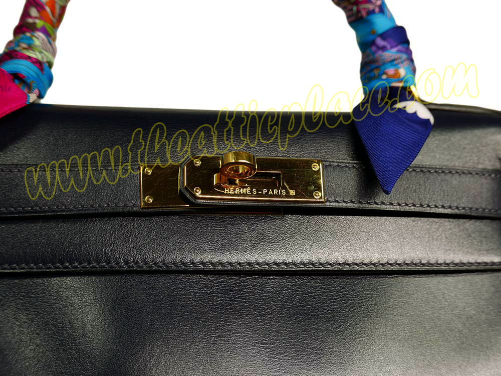 Hermes Kelly 28 Vintage Box Leather Stamp B Blue Indigo Gold Hardware w Strap-39404 Hermes Kelly 28 Vintage Box Leather Stamp B Blue Indigo Gold Hardware w Strap-39404