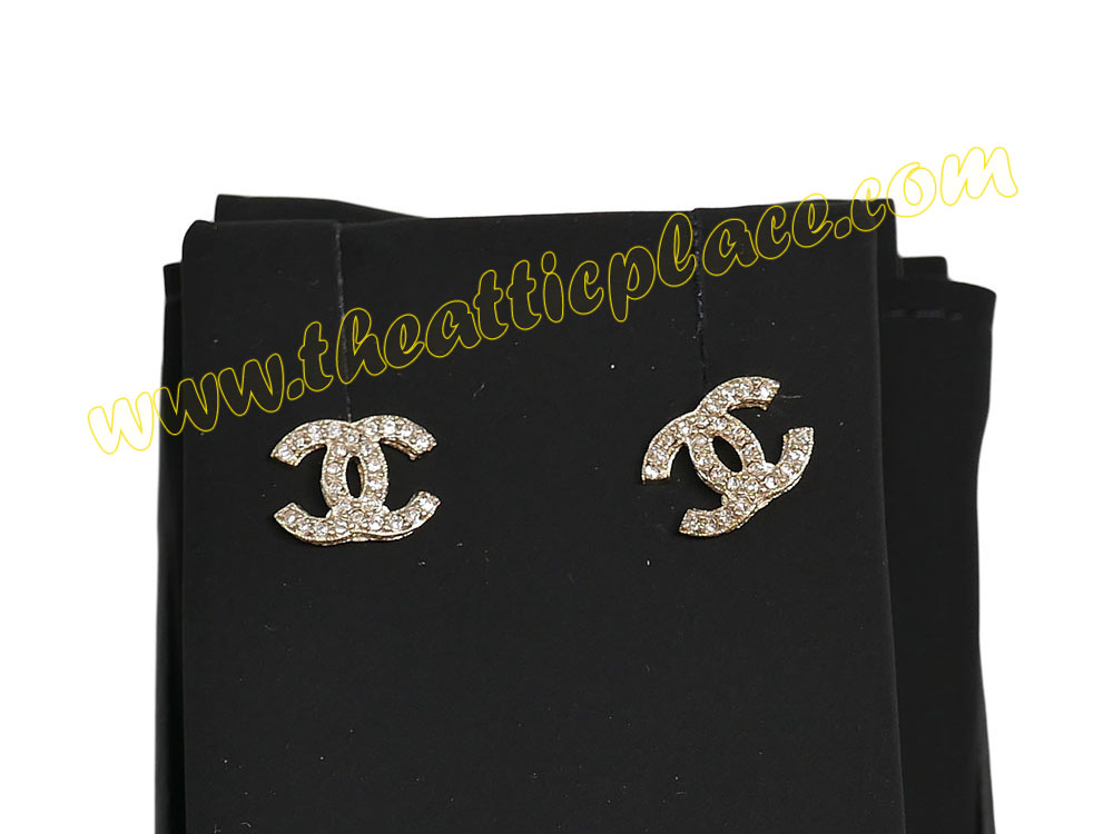 Chanel A85550Y Gold CC Logo with White Rhinestones Studs/ Pierce Earrings -39516 Chanel A85550Y Gold CC Logo with White Rhinestones Studs/ Pierce Earrings -39516