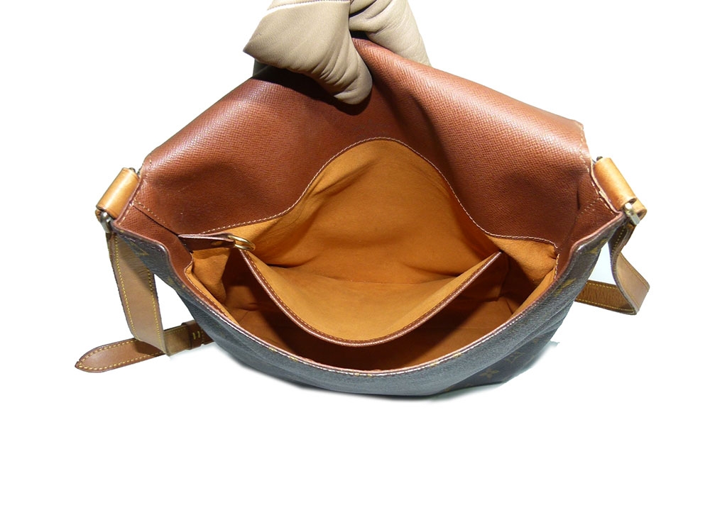 Louis Vuitton M51256 Monogram Musette Messenger (AS1000) Crossbody Bag-30340 Louis Vuitton M51256 Monogram Musette Messenger (AS1000) Crossbody Bag-30340